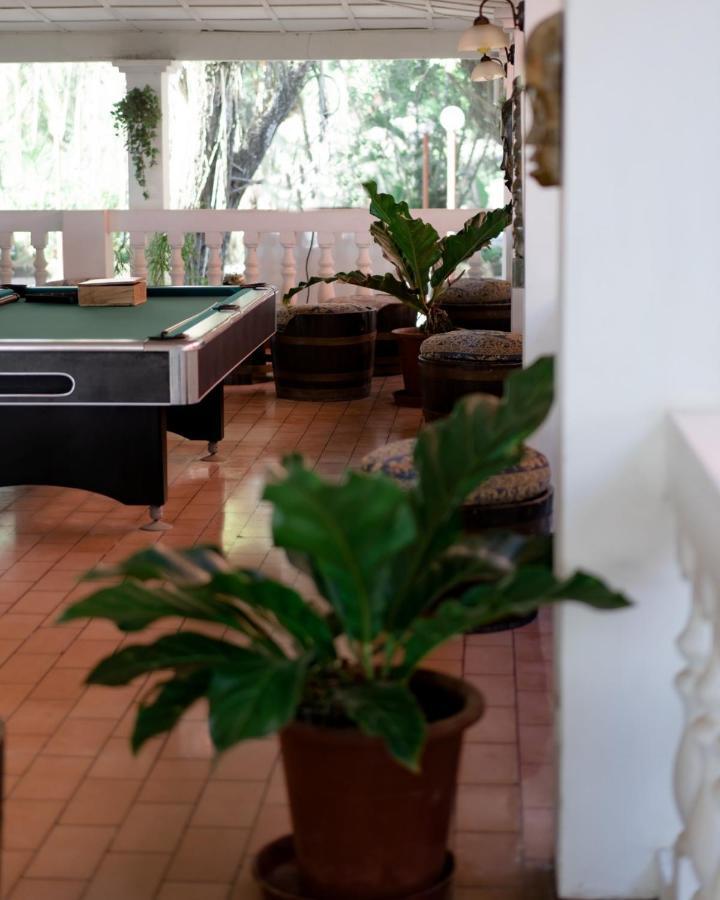 Hotel La Isla Parrita Esterno foto